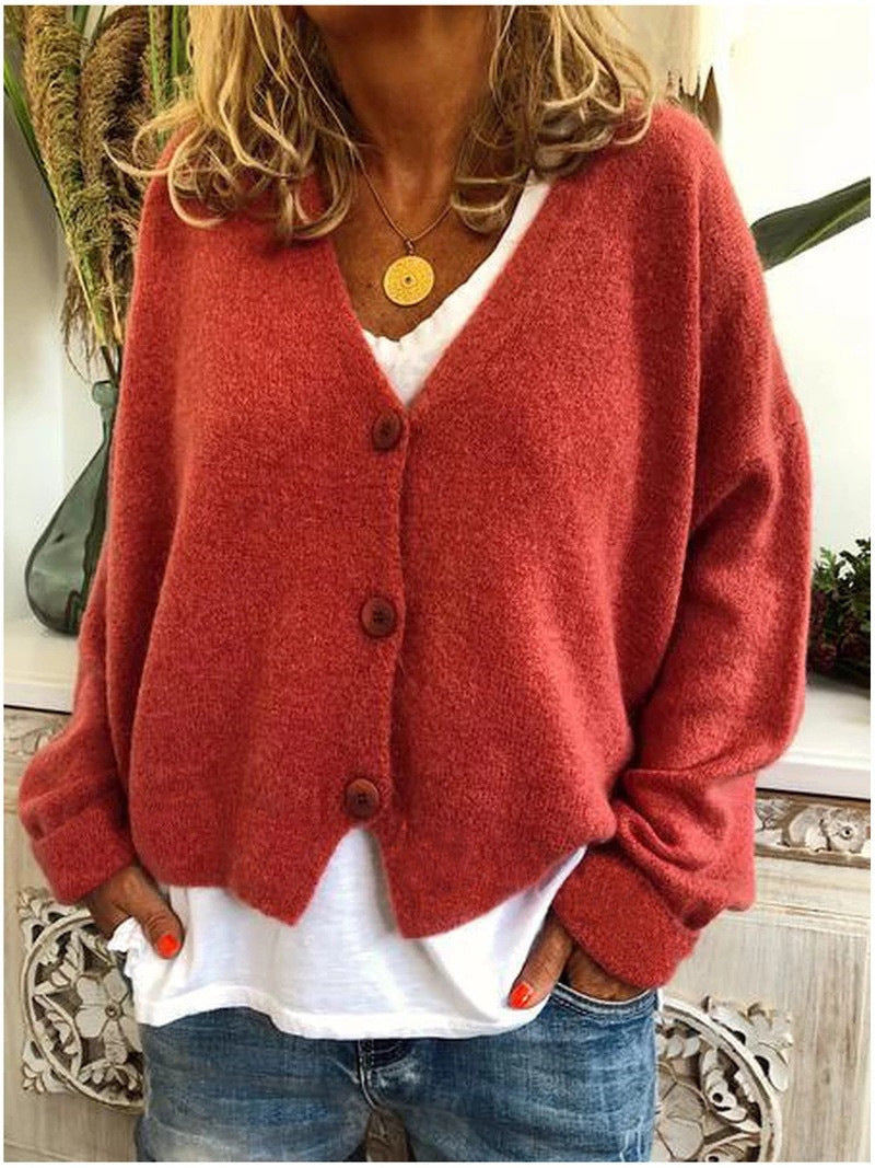 Cardigan femme ultra-doux, élégant et confortable, pièce mode parfaite pour les soirées fraîches d'automne.