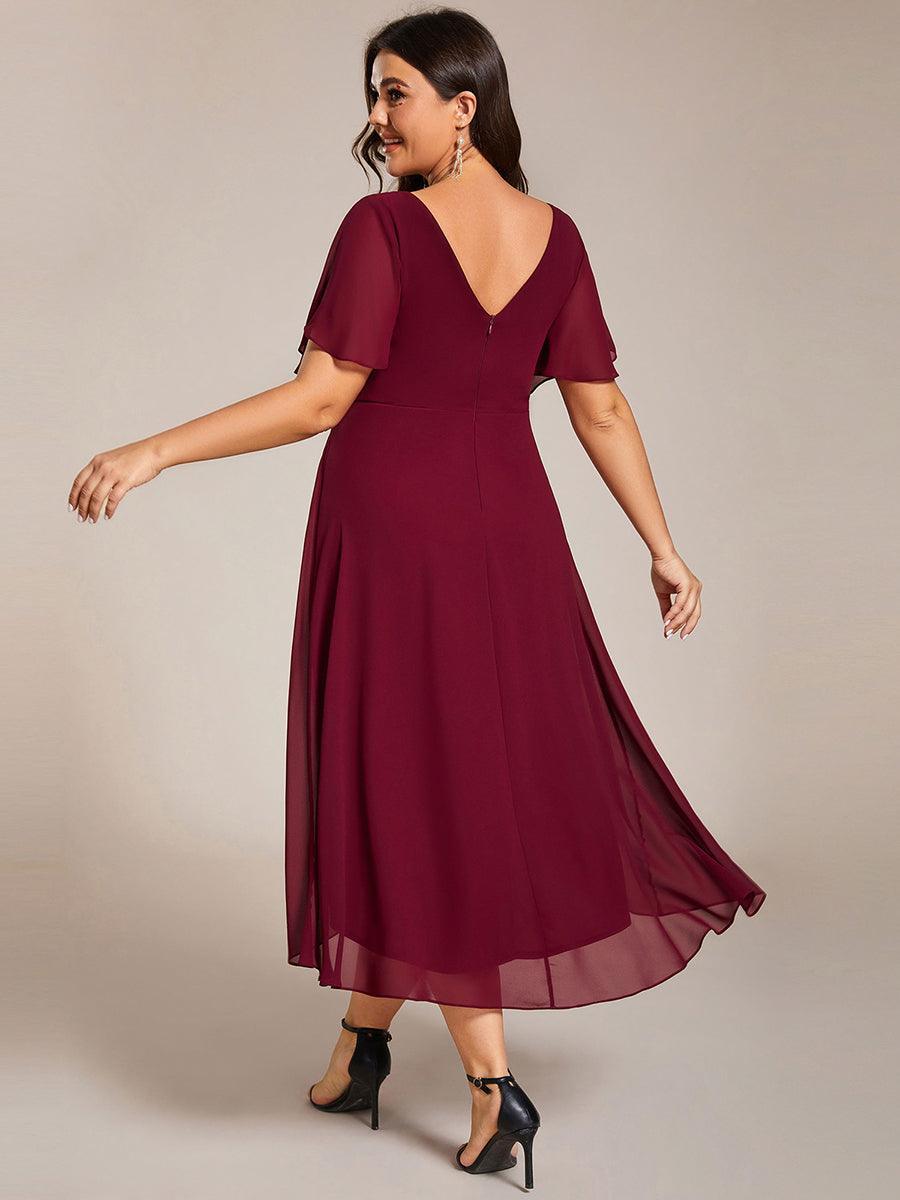 Robe longue fluide col V, chic et raffinée, pour gala femme.