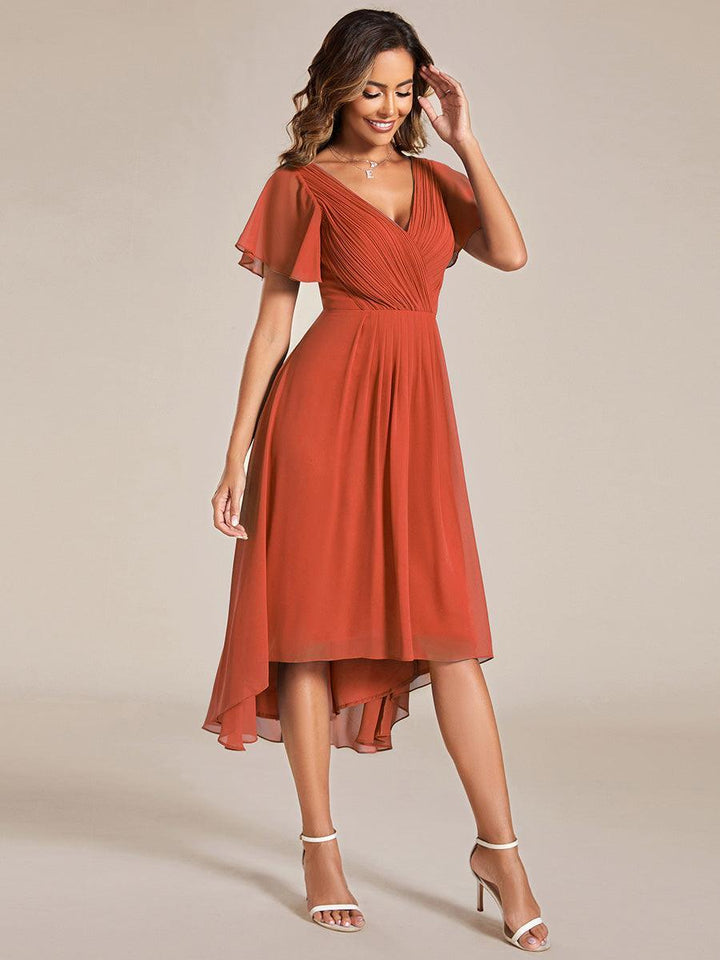 Robe longue fluide col V, chic pour invitée mariage ou gala.