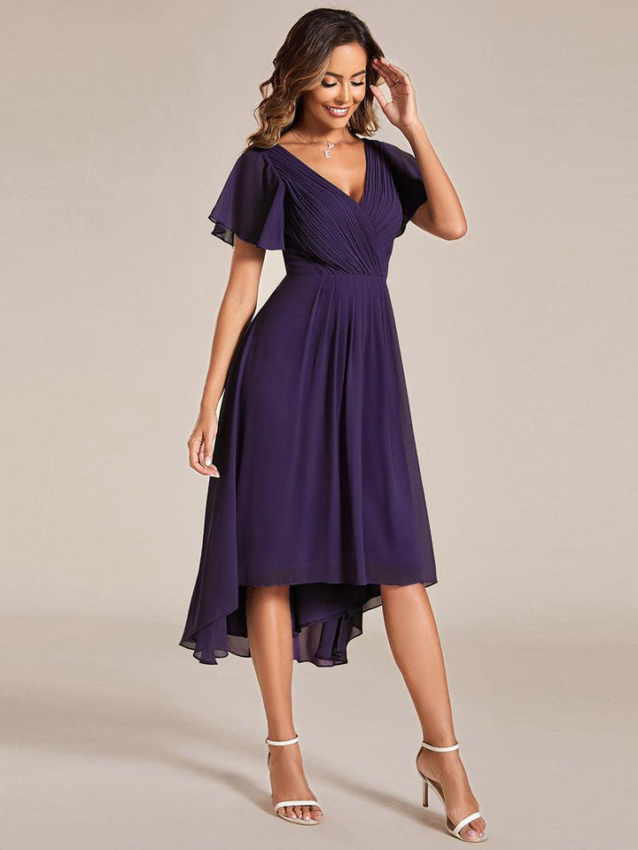 Élégante robe longue chic femme, col V fluide, invitée mariage.