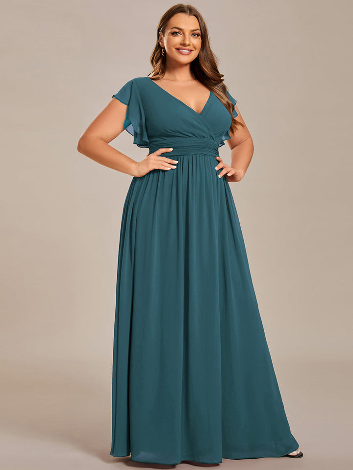 Robe de soirée élégante, dos ouvert, col en V. Fluide et maxi pour femme. Parfaite pour une fête chic et tendance.