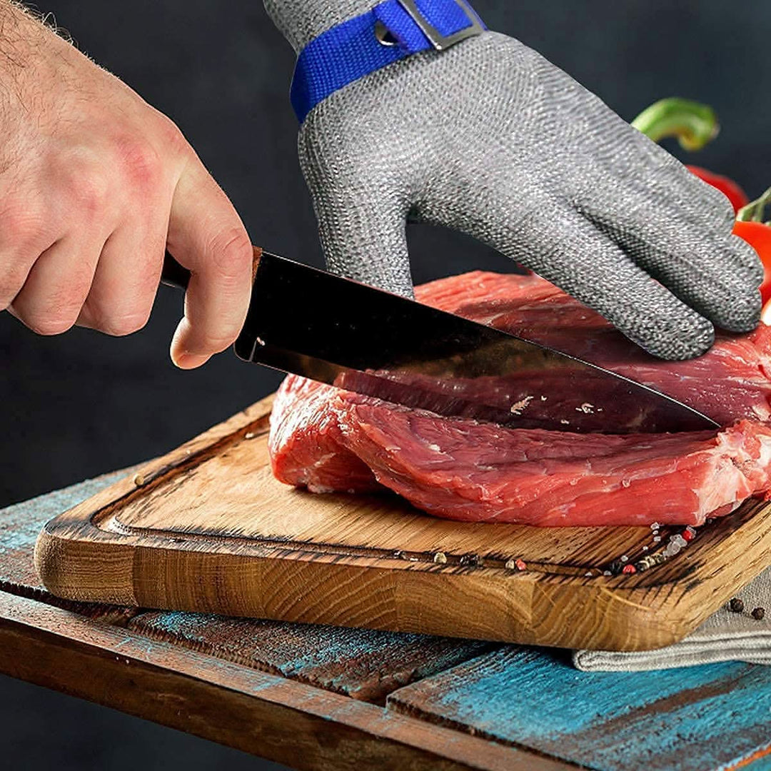Gants de jardinage robustes anti-coupures, protégeant les mains lors des travaux difficiles.