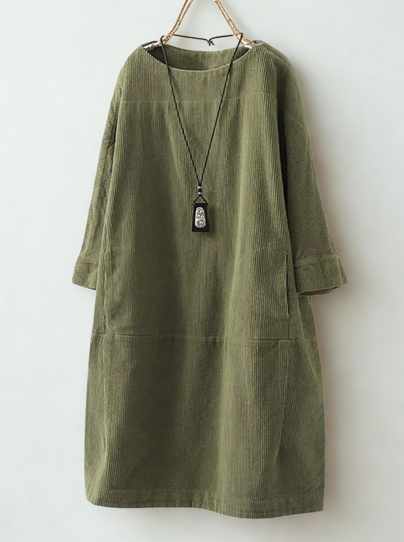 Tunique femme intemporelle et polyvalente. Idéale pour un style décontracté chic, un vêtement essentiel.