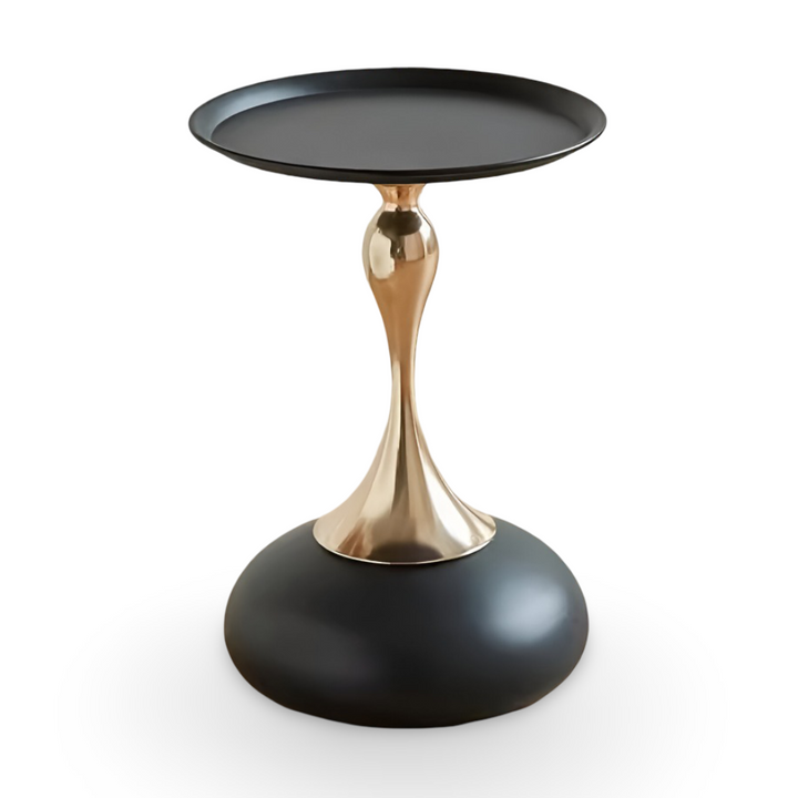 Design moderne: Table d'appoint ronde en métal doré, élégante et polyvalente pour tout intérieur.