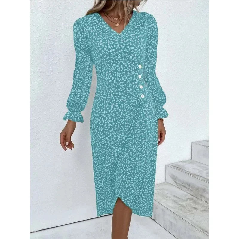 Élégante robe d'été florale pour femme, parfaite pour les journées chaudes et vacances.