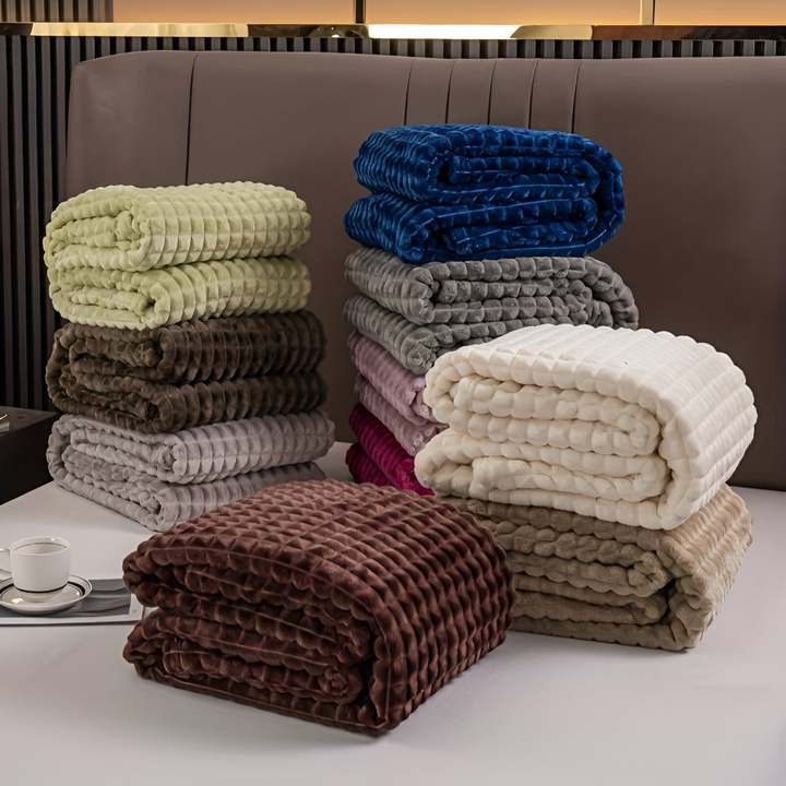 Plaid décoratif et doux à carreaux, couverture chaude pour un confort optimal en toute saison.