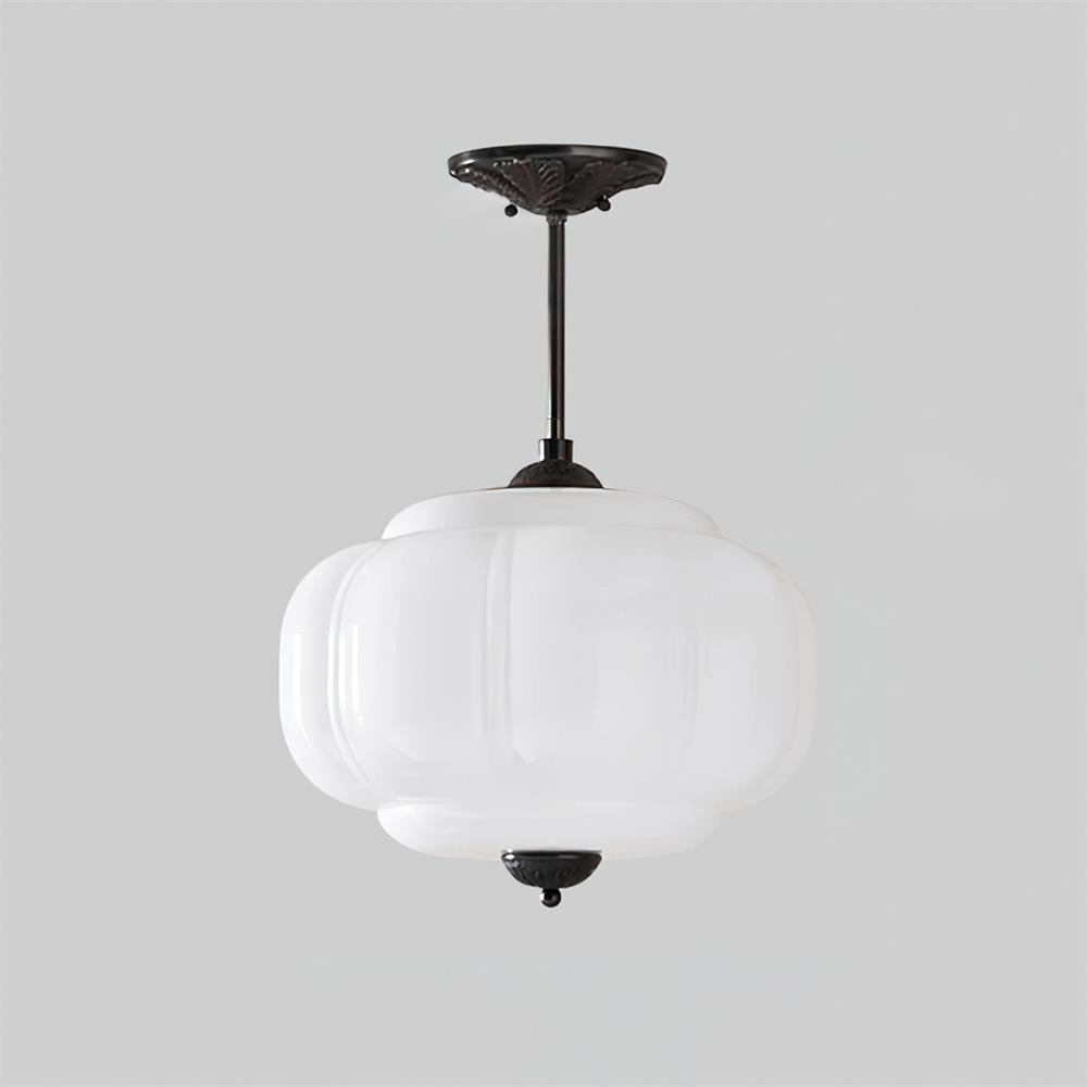 Éclairage design en verre pour plafond, semi-encastré, apporte une touche moderne et raffinée.