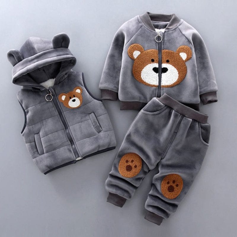 Ensemble bébé 3 pièces en coton doux, confortable pour nouveau-né.