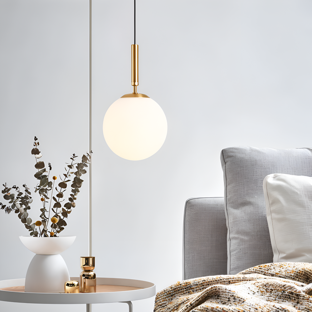 Lampe ronde décorative, éclairage scandinave, parfaite pour une ambiance cosy.