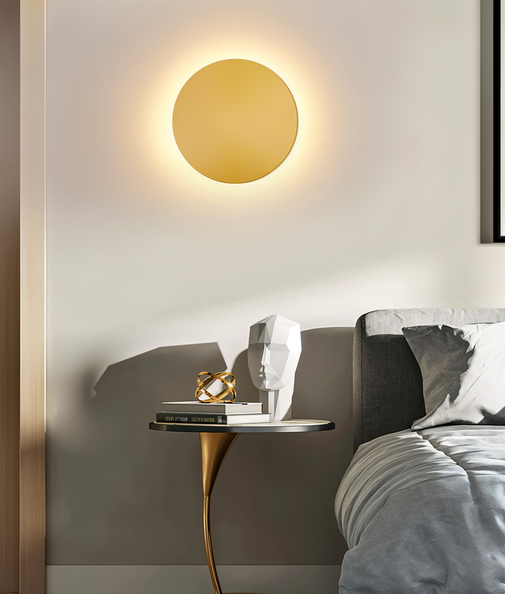 Applique murale LED ronde minimaliste. Lumière chaude et douce. Sublime votre décoration murale moderne.