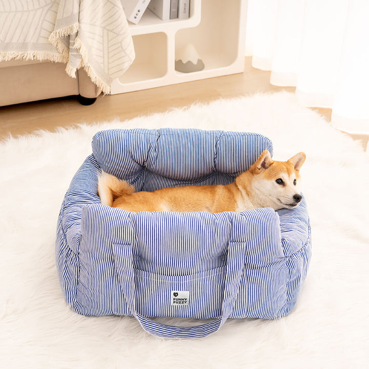 Coussin confort et sécurité pour chien voyage. Facile à nettoyer, idéal auto.