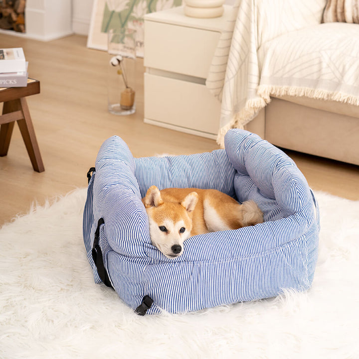 Siège auto lavable et résistant pour chien. Sécurité et bien-être assurés.