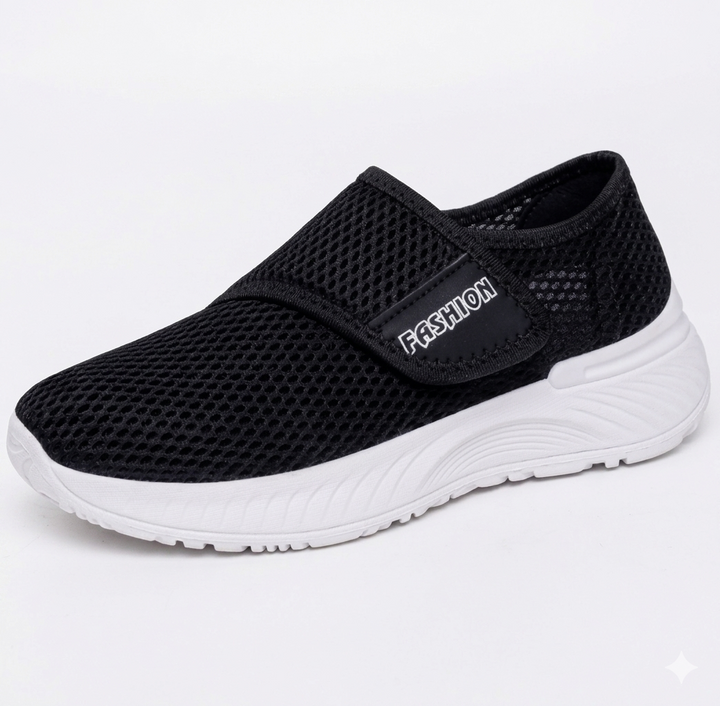 Chaussures légères et respirantes avec semelle antichoc. Confortables et adaptées aux pieds sensibles.