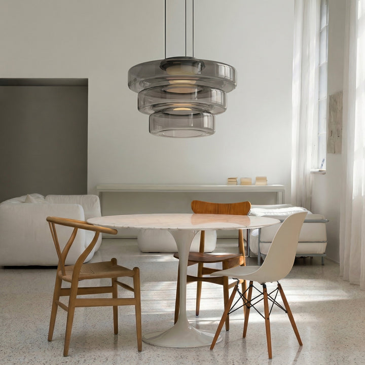 Luminaire en verre soufflé, suspension Bauhaus nordique, design allemand moderne.