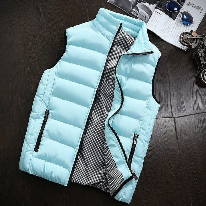 Gilet homme matelassé robuste, imperméable, assurant confort et durabilité en conditions hivernales.