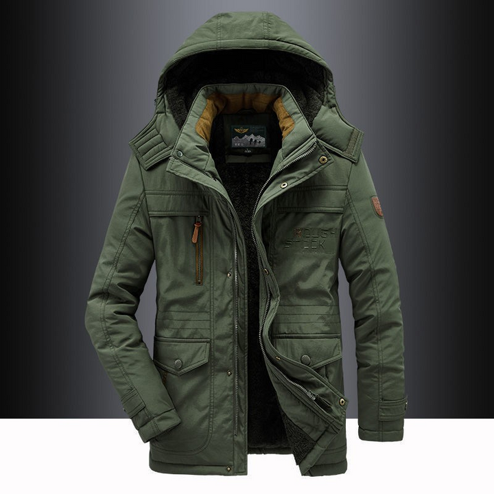 Parka homme élégante et chaude, vêtement extérieur idéal avec capuche pour l'automne-hiver.
