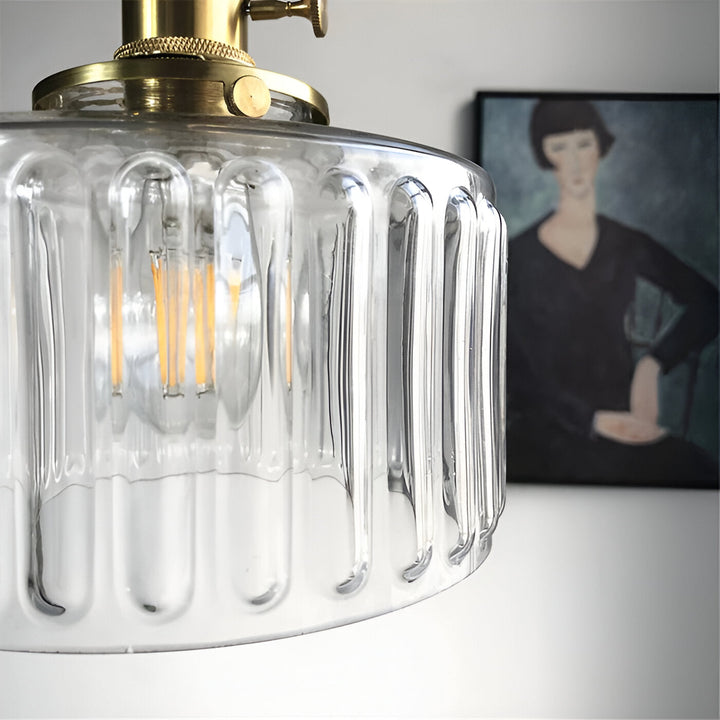Suspension vintage cylindrique GlamourGlass, crée une ambiance lumineuse douce, luminaire de décoration.