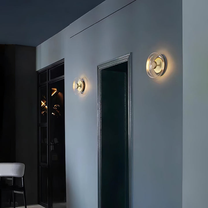 Lampe murale LED fixe, verre cylindrique, lumière froide, luminaire design couloir.
