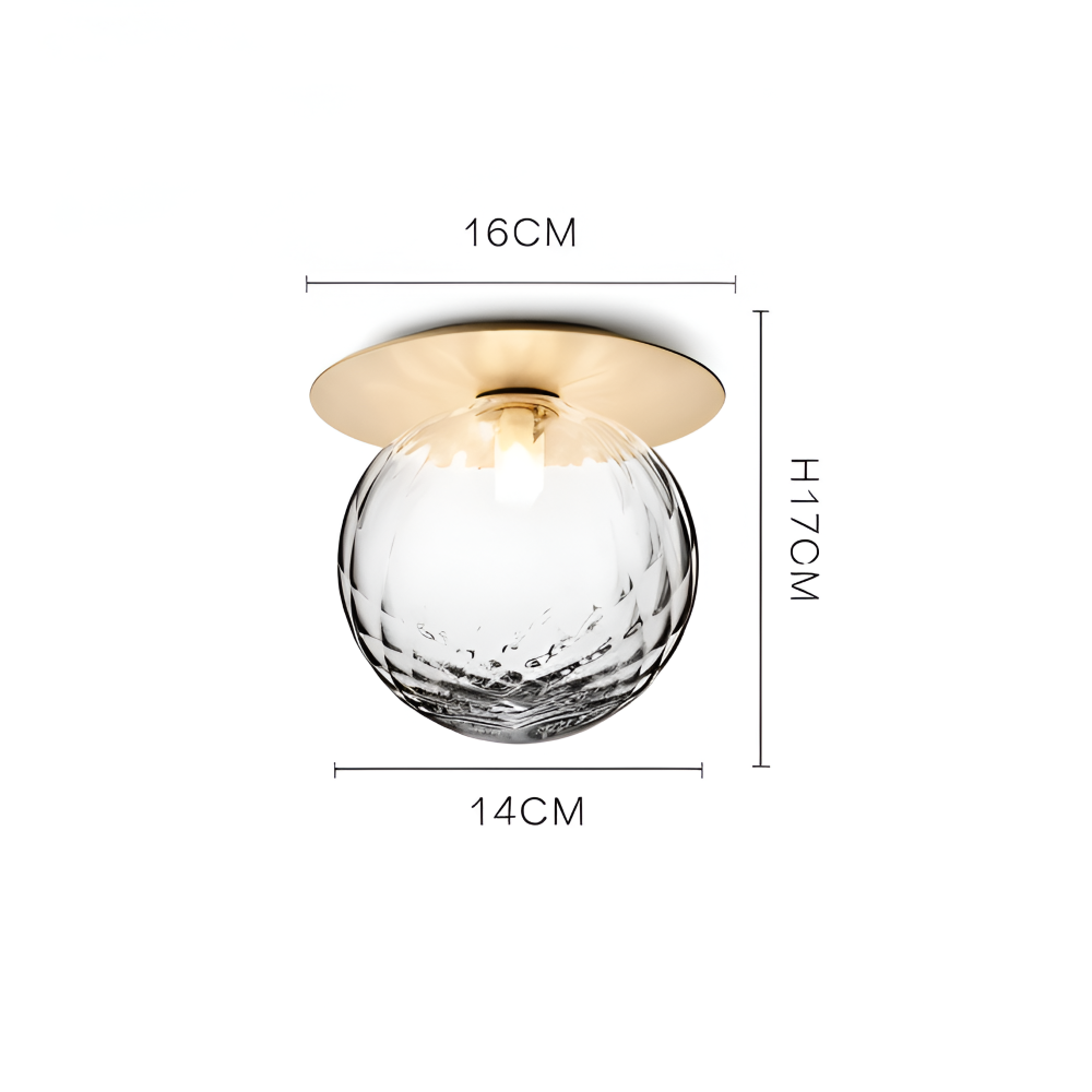 Luminaire globe clair, plafonnier moderne. Éclairage fonctionnel pour couloir ou entrée.