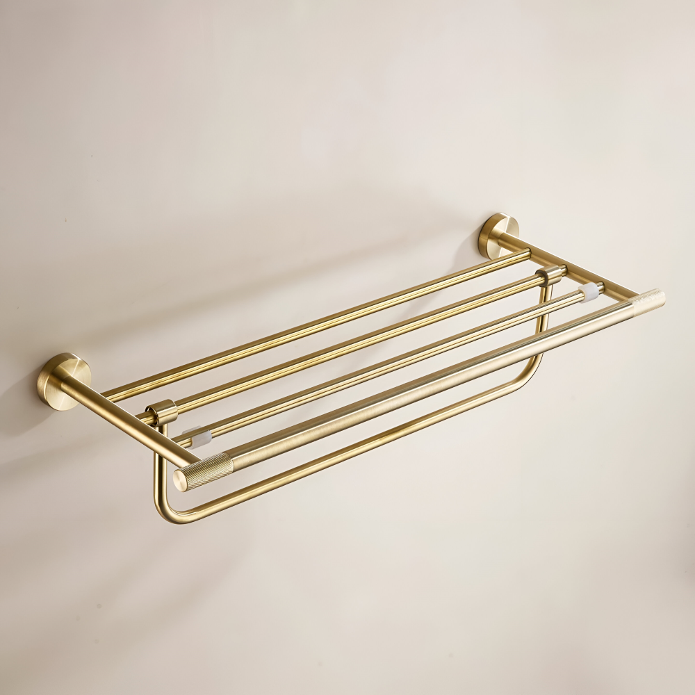 Barre de serviette murale or brossé en acier inoxydable, élégante pour salle de bains moderne.