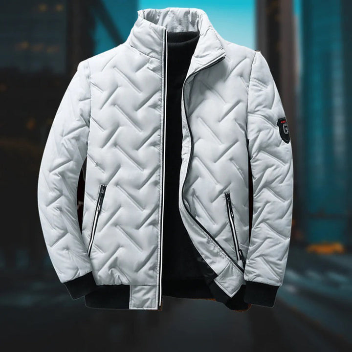 Doudoune homme noire, chaude et élégante pour l'hiver. Confort optimal et style moderne.
