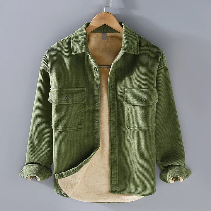 Veste polaire côtelée homme élégante et fonctionnelle, garantissant chaleur et confort tout l'hiver.