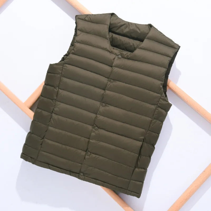 Gilet doudoune légère pour homme, procure une chaleur douillette sans alourdir.
