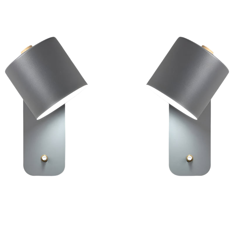 Applique murale LED LuminaStyle, éclairage intérieur écoénergétique, design moderne et raffiné.