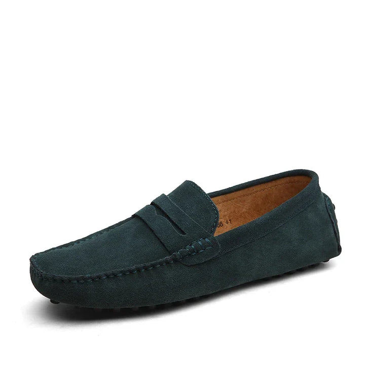 Chaussures élégantes SuaveStride : mocassins en cuir noir pour hommes, confort optimal.