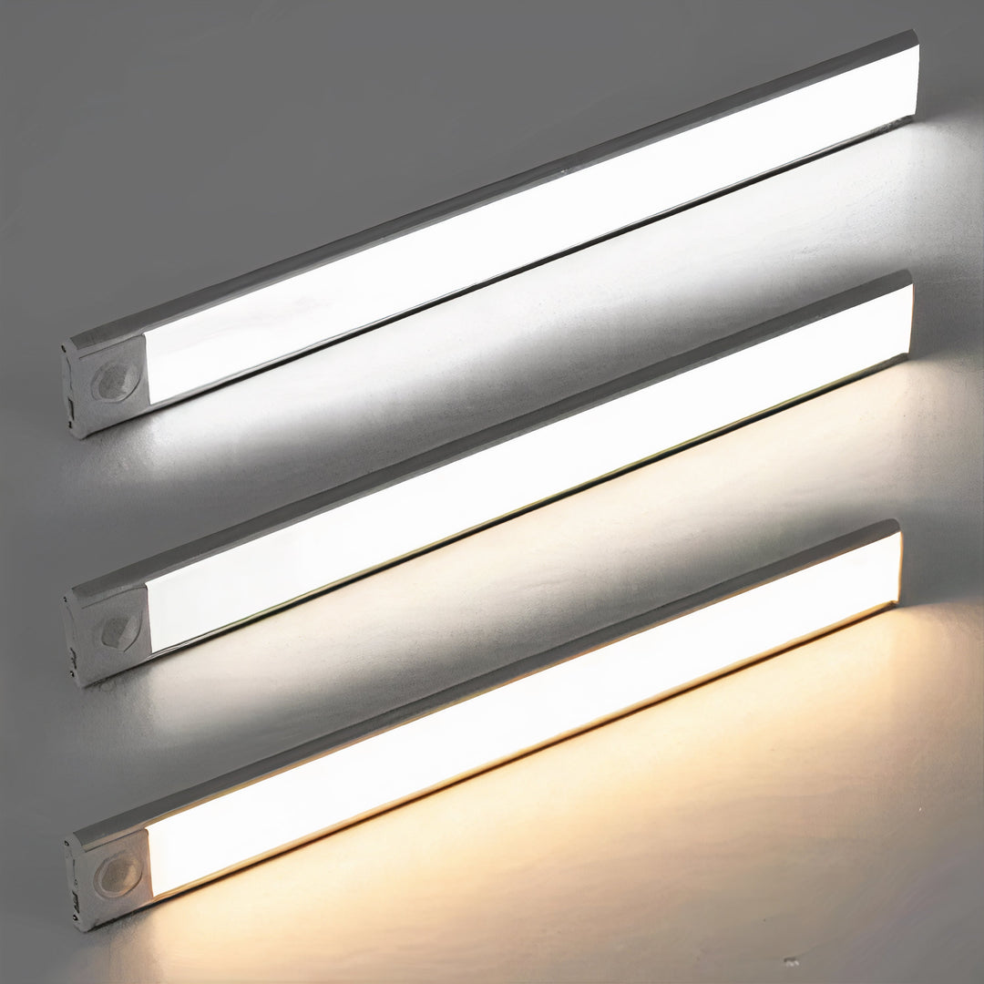 Lumière LED sans fil pour armoire/garage, rechargeable USB-C, éclairage intelligent à capteur.