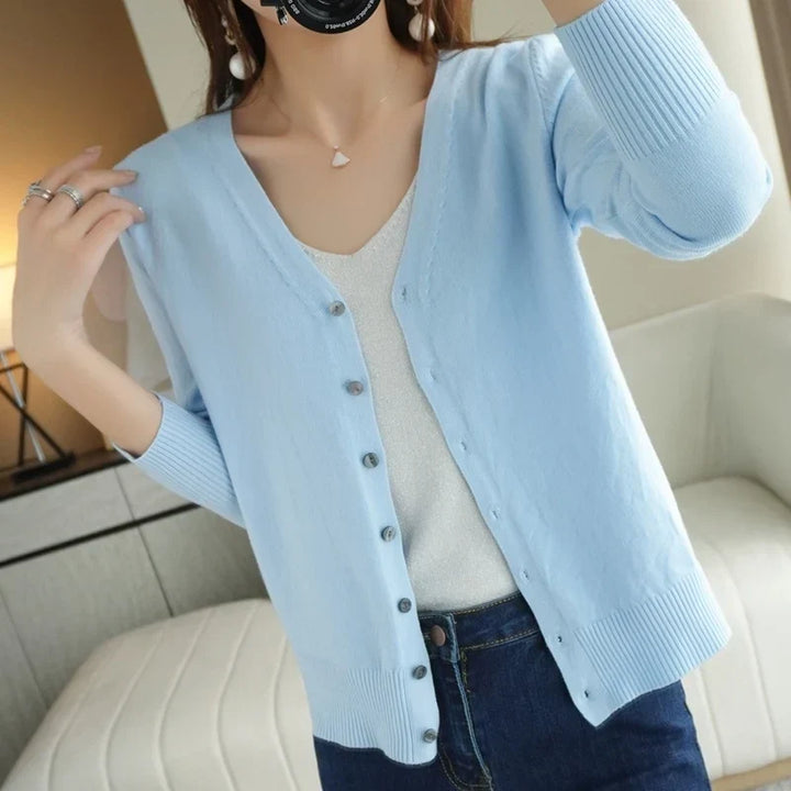 Cardigan Léa femme tricoté, élégant et confortable. Pull polyvalent mode décontractée à manches longues.