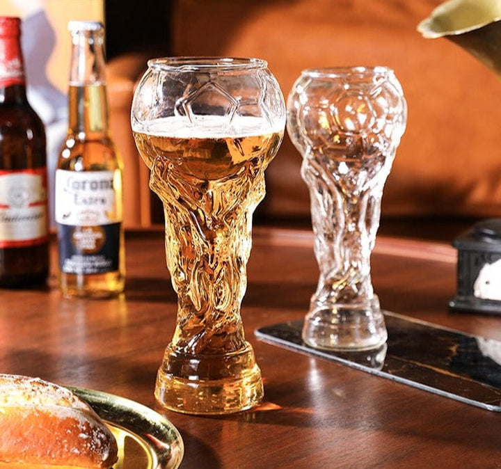 Verre à bière collector Euro 2024. Montrez votre passion pour le football avec ce verre de célébration.