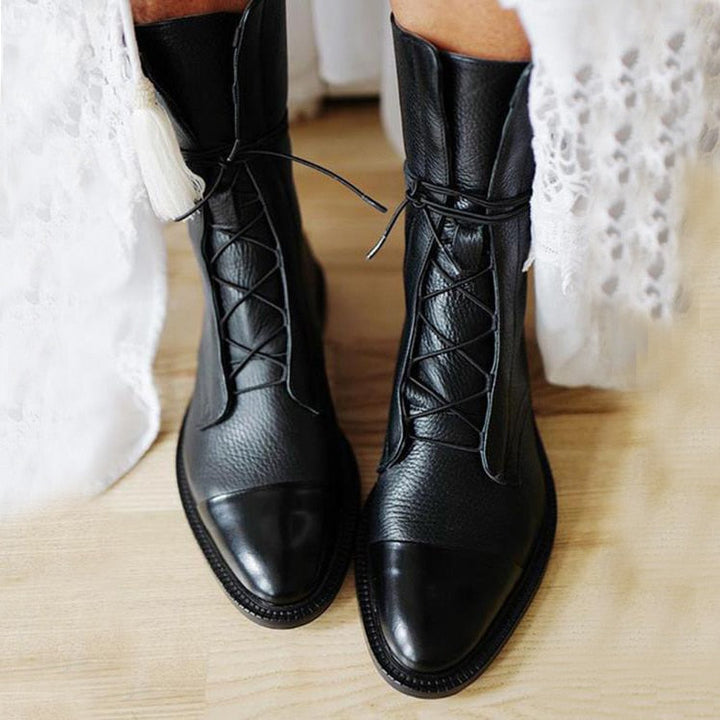 Bottes ClassicLift élégantes pour femmes, en cuir marron. Confortables et durables pour la mode.