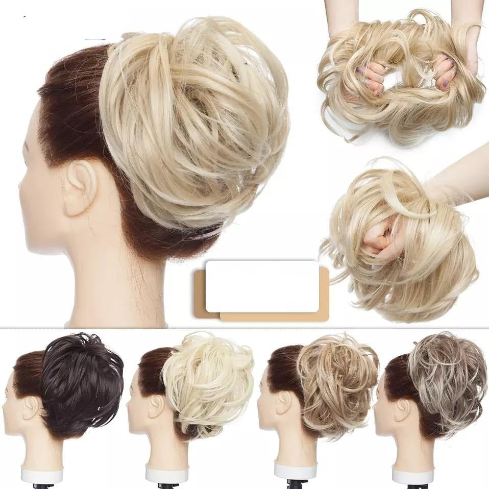 Extension de chignon synthétique désordonné, accessoire facile pour volume et style.