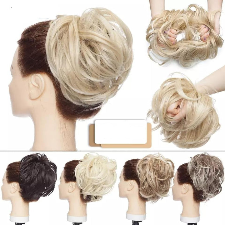 Extension de chignon synthétique désordonné, accessoire facile pour volume et style.