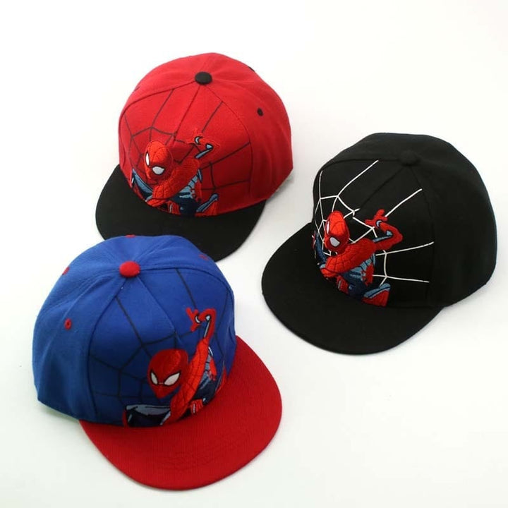Casquette enfant Spiderman en tissu résistant, style baseball, avec sangle réglable, motif héros populaire.
