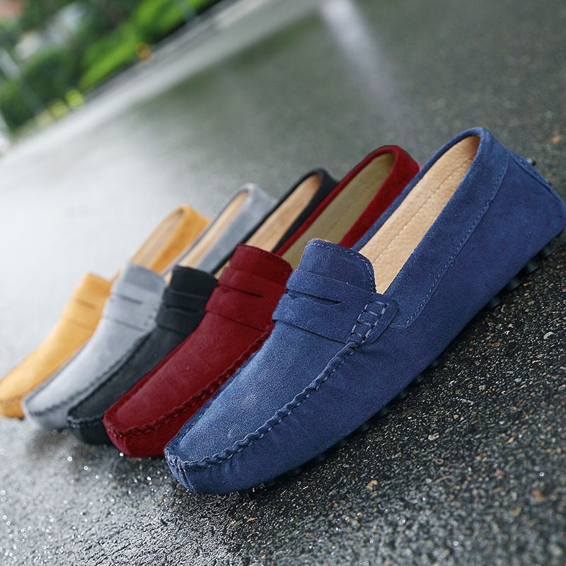 Mocassins homme élégants en cuir, style italien intemporel. Confortables pour la ville.
