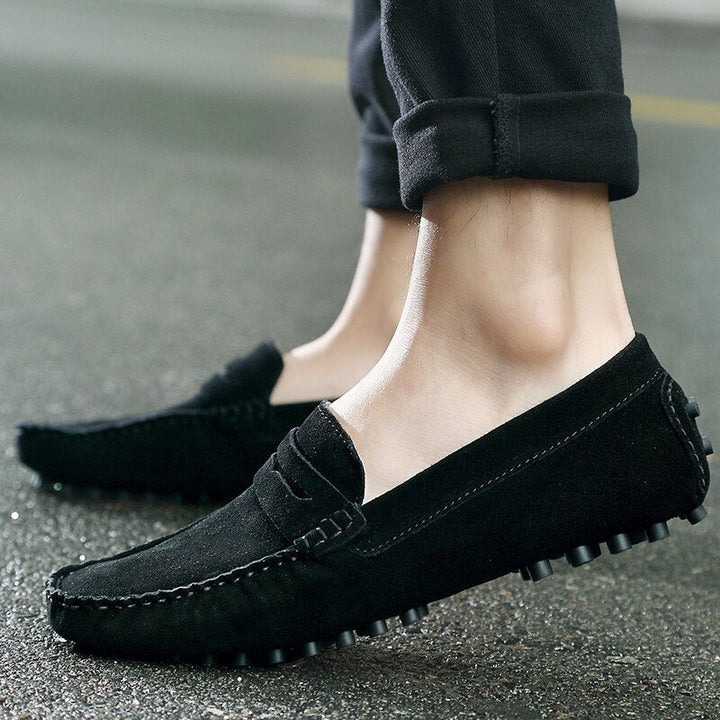 Chaussures homme confortables, mocassins en cuir souple. Parfaits pour un look casual chic.