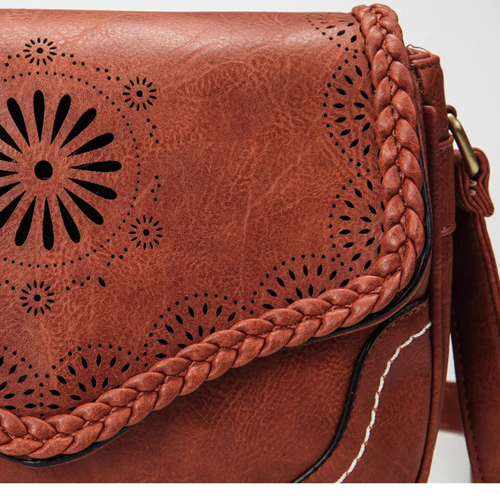 Sac à main bohème en similicuir pour femme, accessoire quotidien avec bandoulière pour le confort.