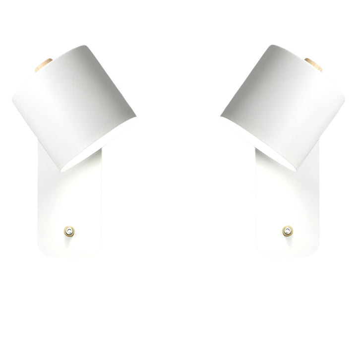 Applique murale LED LuminaStyle au design moderne, idéale pour décoration intérieure contemporaine, lumière douce.