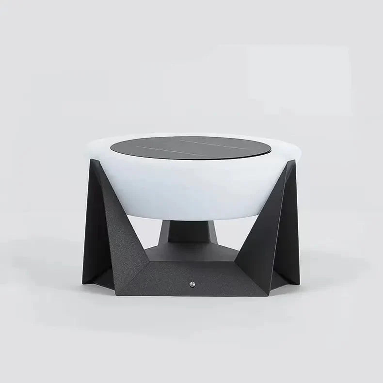 Éclairage extérieur autonome et écologique, lampe solaire pour un jardin bien illuminé.