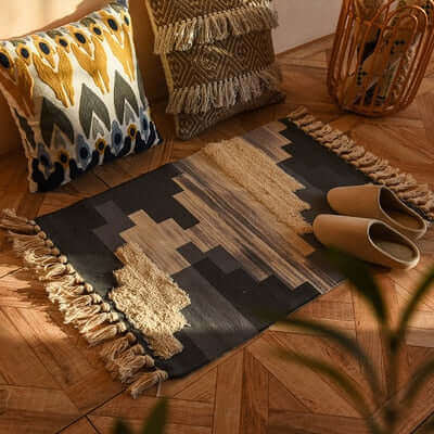 Tapis bohème multicolore en coton lavable, parfait pour salon ou chambre à coucher.