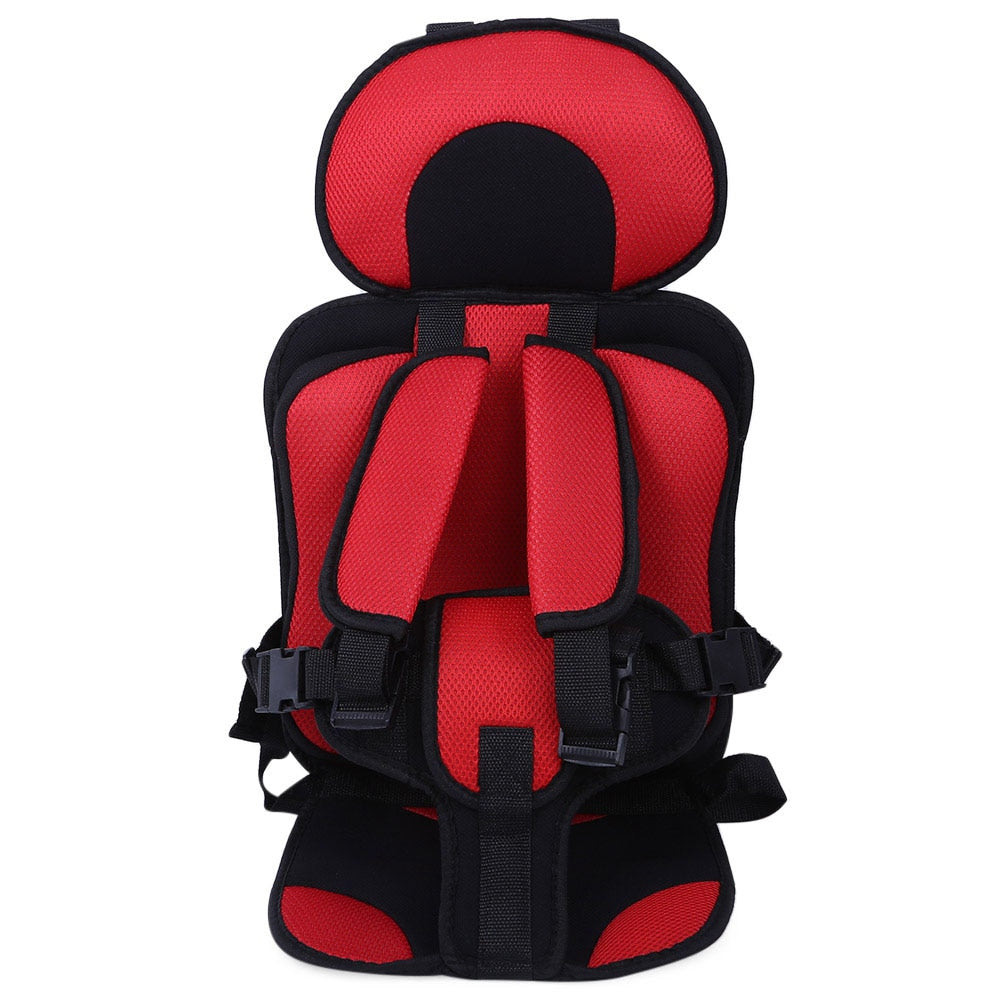 Siège auto rembourré et respirant, assurant le confort des enfants et bébés en tout voyage.