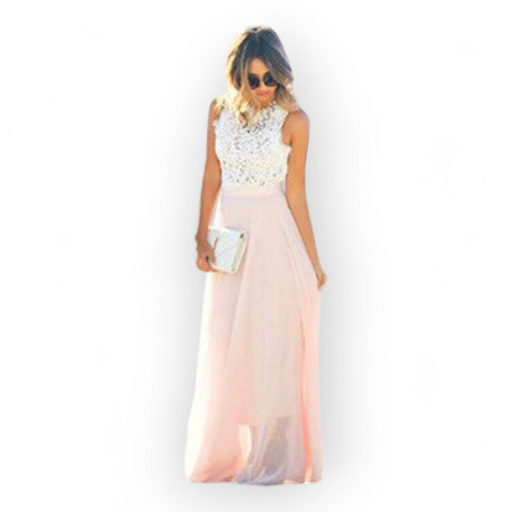 Robe femme chic et confortable, parfaite pour une tenue décontractée estivale ou une soirée élégante.
