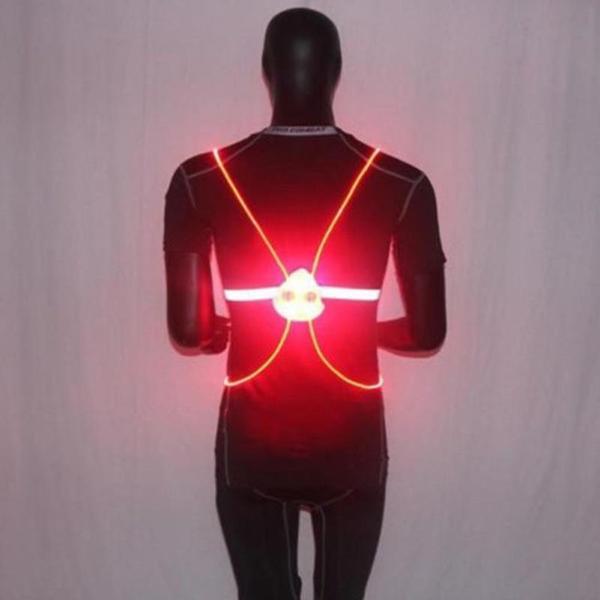Gilet de sécurité unisexe avec lumières LED et bandes réfléchissantes pour visibilité accrue la nuit.