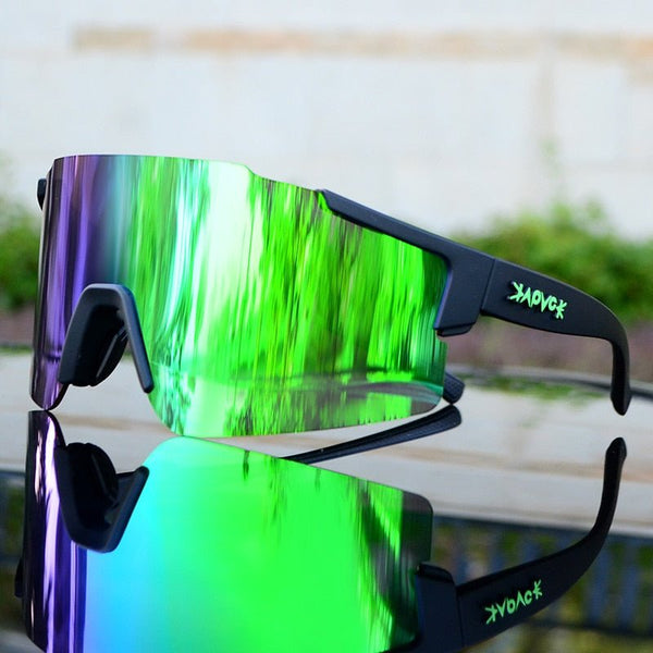 Visibilité et protection solaire: lunettes de cyclisme réfléchissantes pour hommes et femmes.