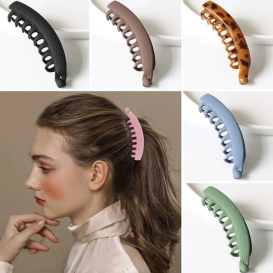 Barrette banane mate antidérapante pour femmes, confort optimal, maintient fermement les cheveux sans les abîmer.