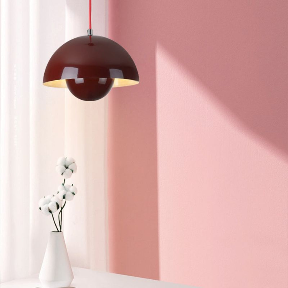 Suspension contemporaine demi-dôme, éclairage LED doux pour chambre et salon.