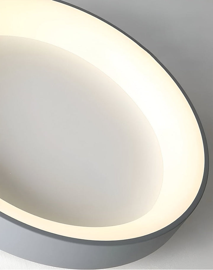 Plafonnier rond LED, style contemporain, idéal pour salle à manger.