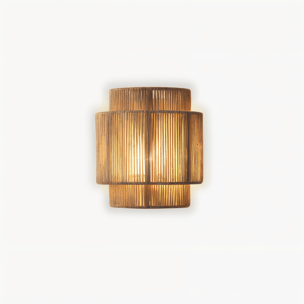 Luminaire mural bohème en chanvre tressé et rotin, idéal pour éclairage intérieur naturel et chaleureux.